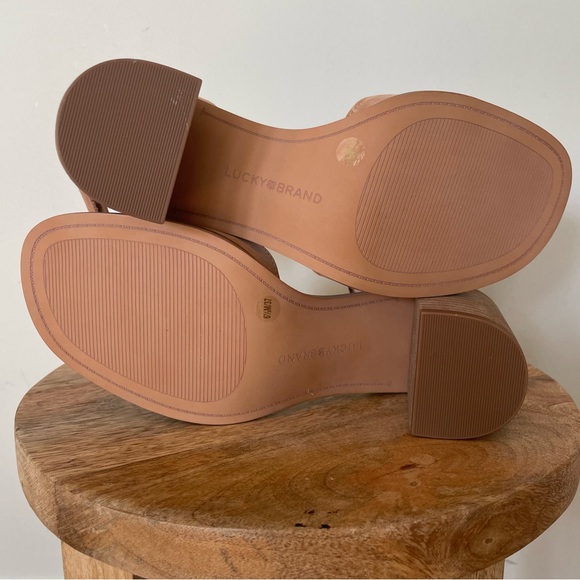 Lucky Brand Chunky Heel Sandal - Picture 4 of 5